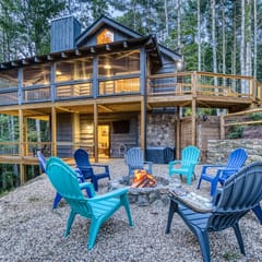 Higher Hopes - pets, hot tub, games, fire pit