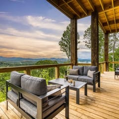Horizon Ridge amazing view, new, hot tub, fire pit