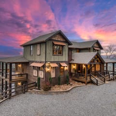 Serenity Cove - Amazing views, game room, private