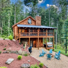 Whimsical Ways - Hot tub-screen porch-pet friendly