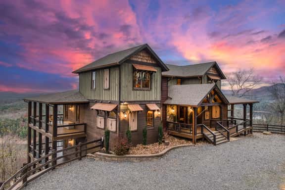 Serenity Cove - Amazing views, game room, private - Image 1
