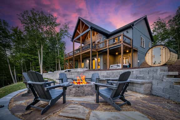 Roman’s Ridge - View, sauna, hot tub, game rooms - Image 1