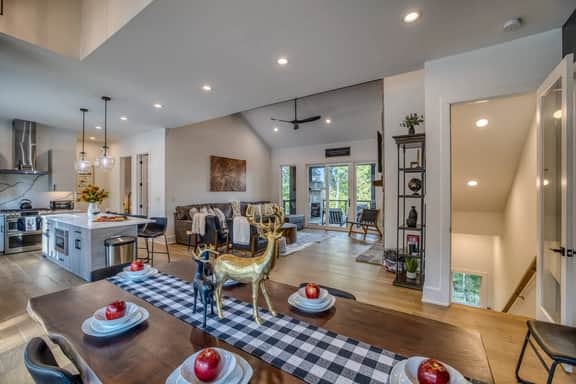 Deer Crossing: view-hot tub-game & theater rooms - Image 2